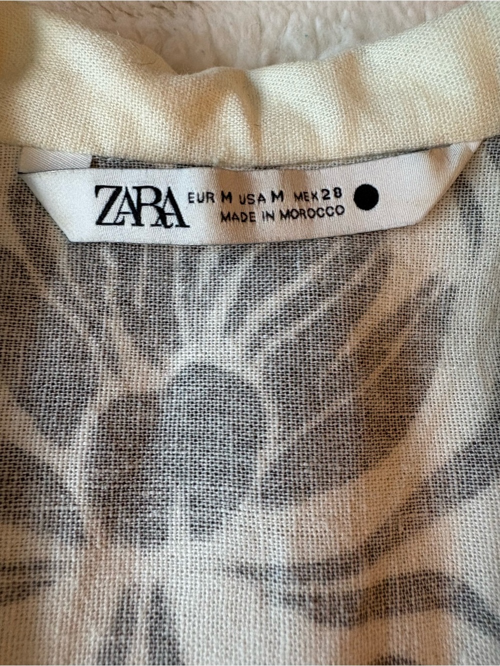 Zara Cream Mini Dress with Black Floral Print - Picture 5 of 10
